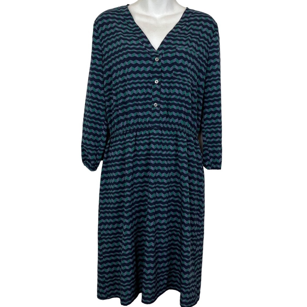 Elegant Blue and Black Patterned Dress